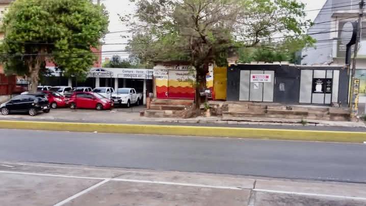 Atención Comerciantes! Sobre Cacique Lambaré! Se Vende Terreno de 1.500 m² 